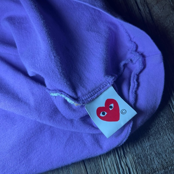 COMME des GARÇONS PLAY Purple Small Heart Patch T-Shirt Medium - Picture 5 of 6